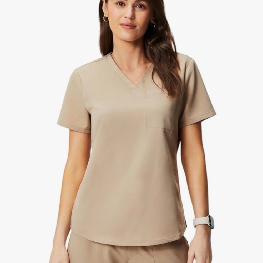 Fabletics scrub top NWOT